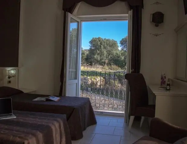 Hotel Madonna Delle Grazie
