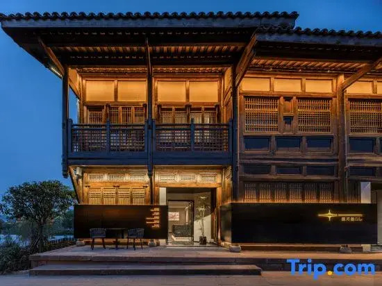 Lizhuang Moonlight Field Xinghexing Art-themed Homestay