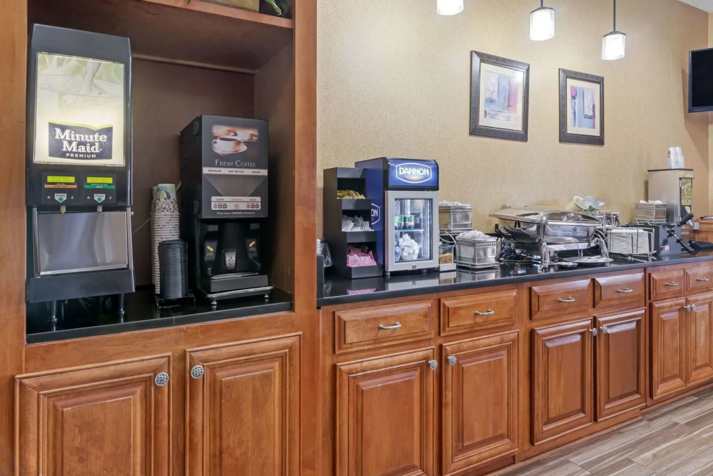 Best Western Plus Bradbury Inn and Suites