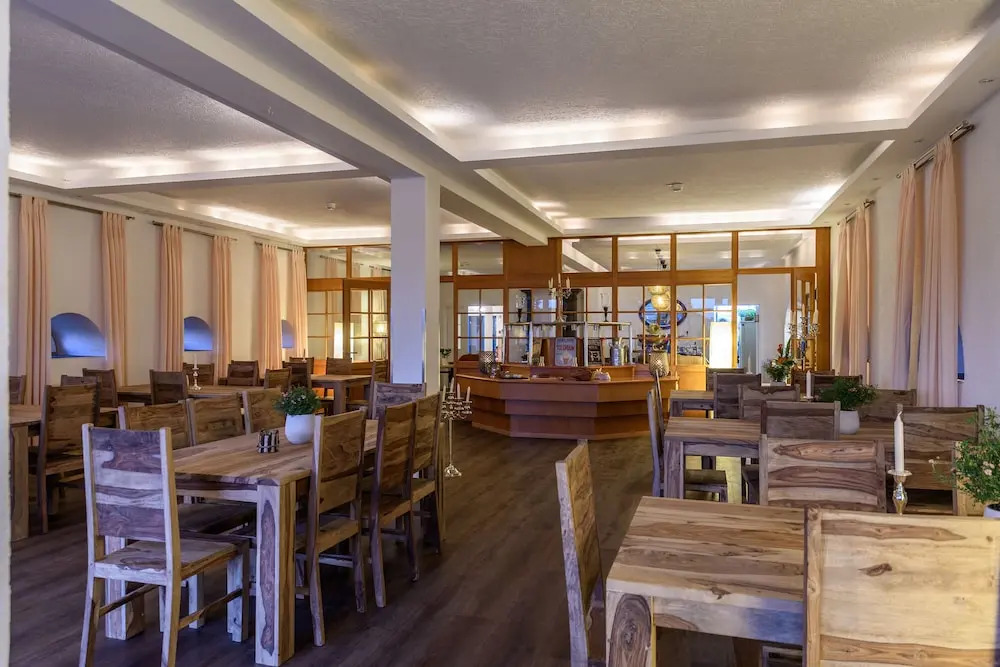 HOTEL alter Landsitz