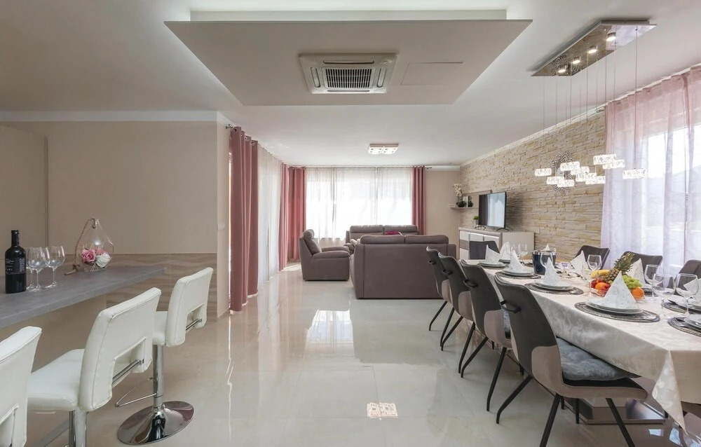 Beautiful Home in Marcana With Outdoor Swimming Pool, Wifi and 5 Bedrooms