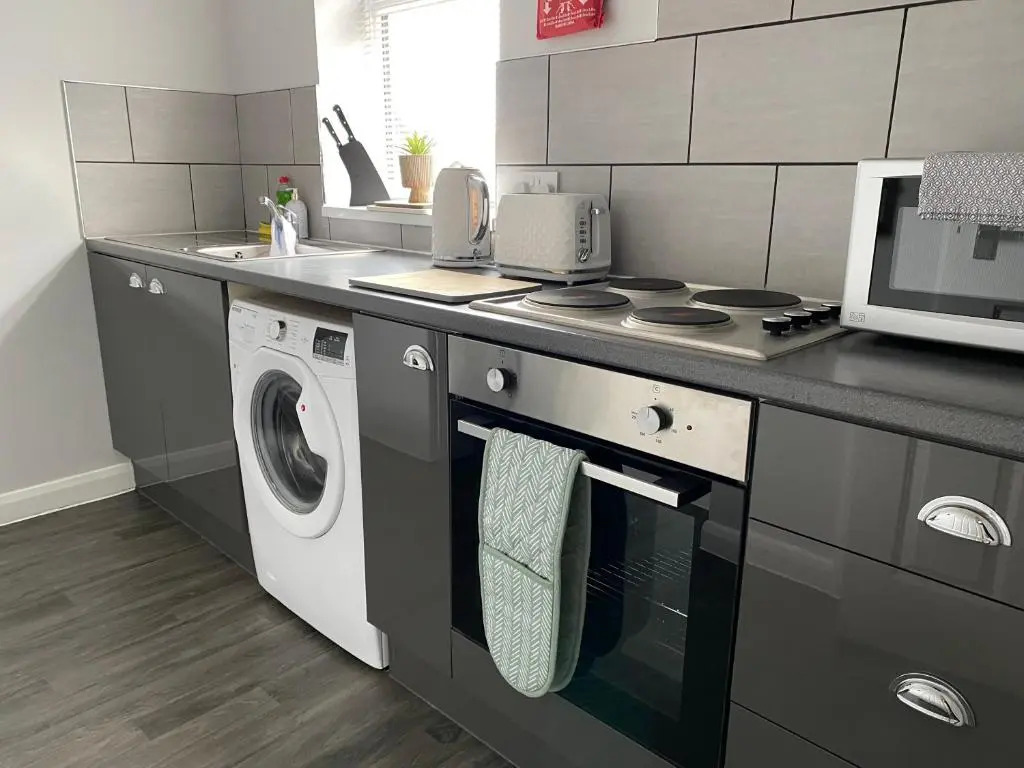 Blackpool Sleepover Apartment 5 Free Parking Sleeps 6