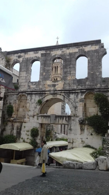 INCHY ACCOMMODATION - Deluxe Rooms & fully equipped kitchen in Diocletians Palace