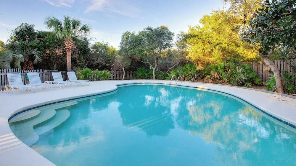 2305 S County Hwy - Cloud Nine