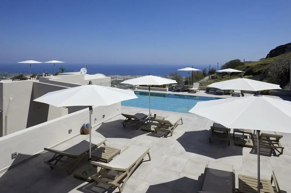 Mayu Suites