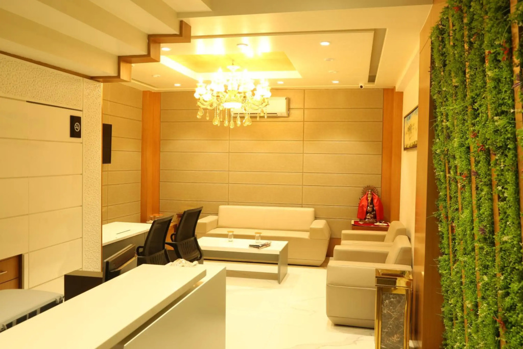 Hotel Reva Regency
