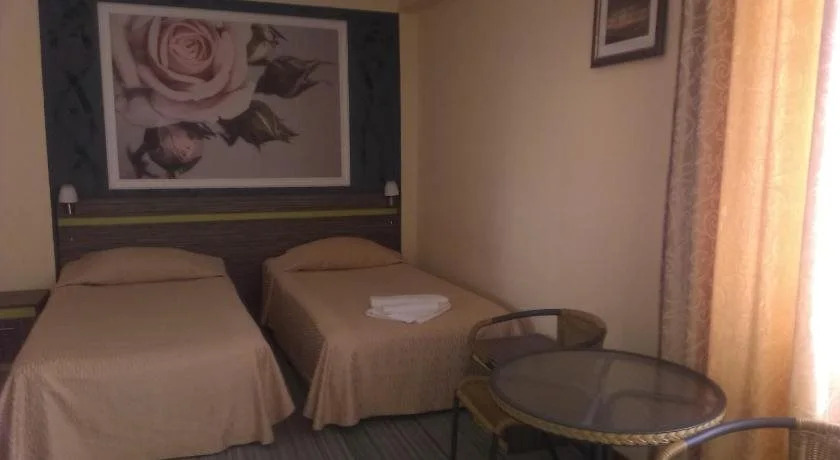 Family Hotel Central