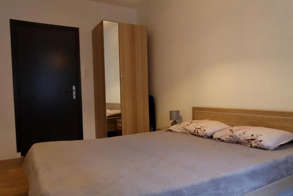 Villa Jean Julien - Le Sancy - Wifi - 2 chambres - 2 Salles deau - Rdc - 8 personnes - Terrasse