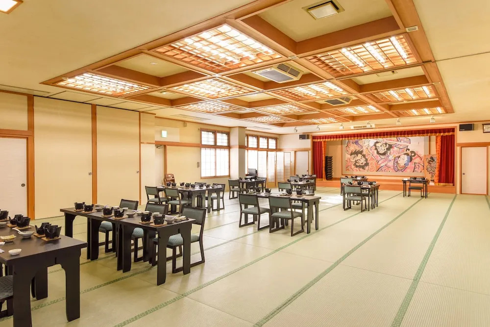 Yanagi No Yu