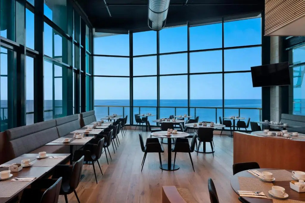 Herbert Samuel Okeanos Suites Herzilya