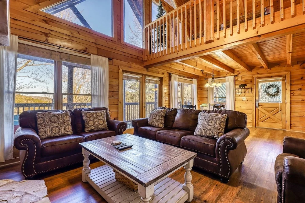 Cozy Bear 2 Bedroom Cabin