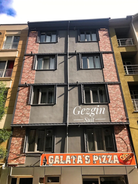 Gezgin Suit