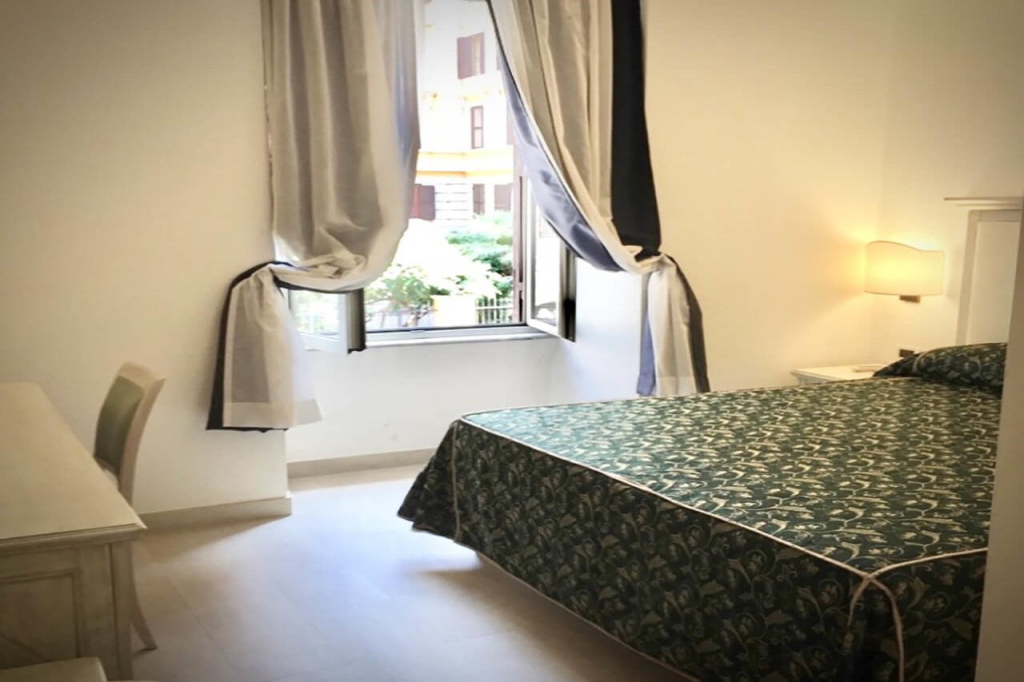 Hotel Champagne Palace