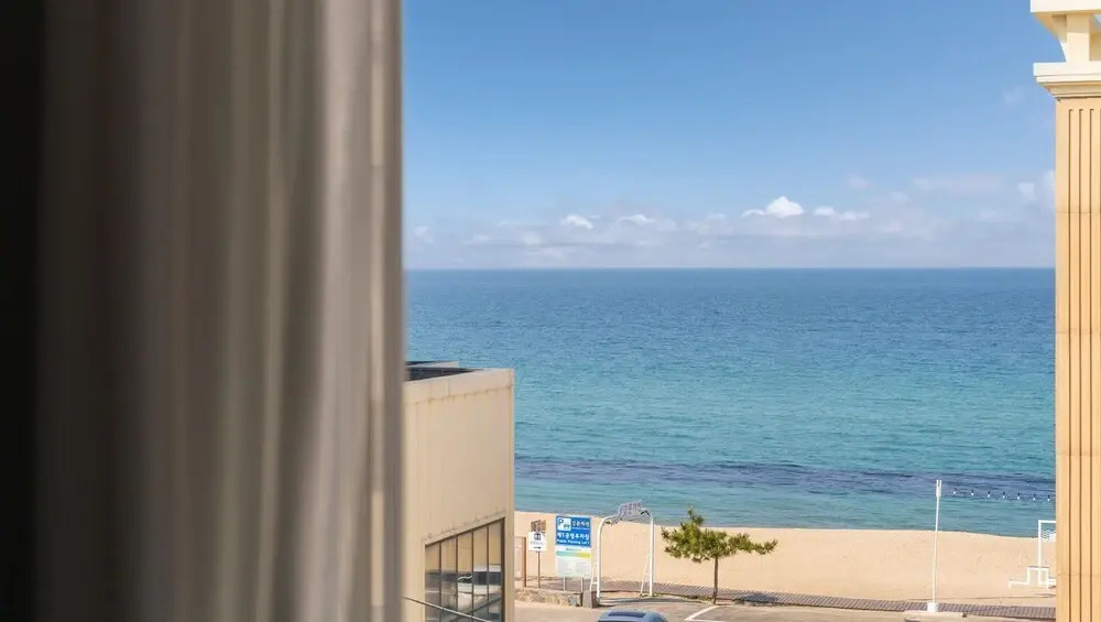 Gangneung Jin Stay
