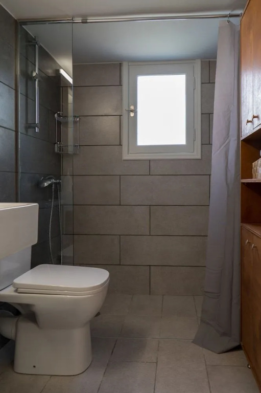 CHROMA Lodge Rafina
