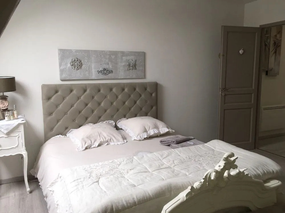 Villa de la Croix - Maison dhôtes à 4 minutes de lA26 avec parking