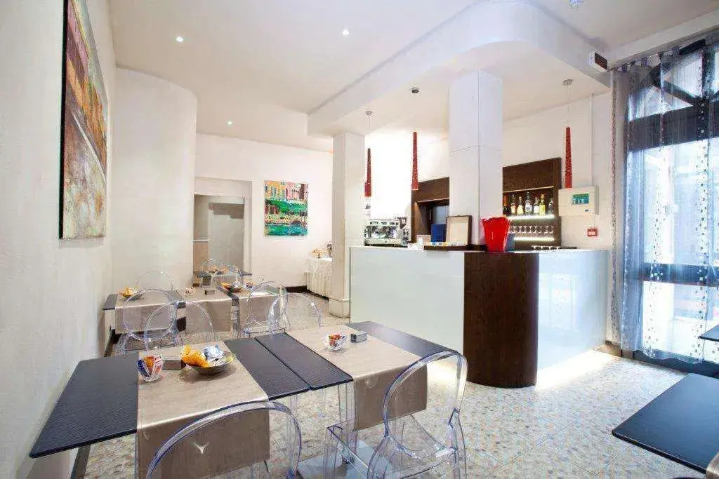 Momis Hotel