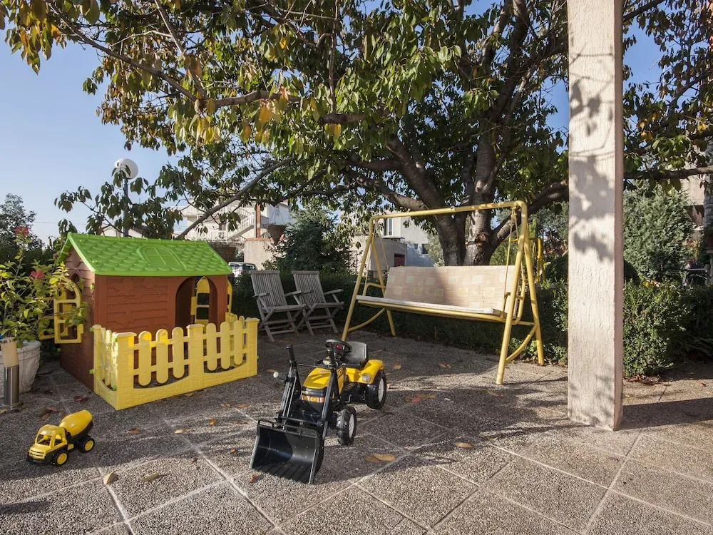 Guesthouse Brodarica