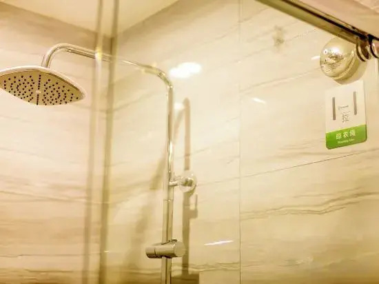 Tongcheng Super 8 Hotel