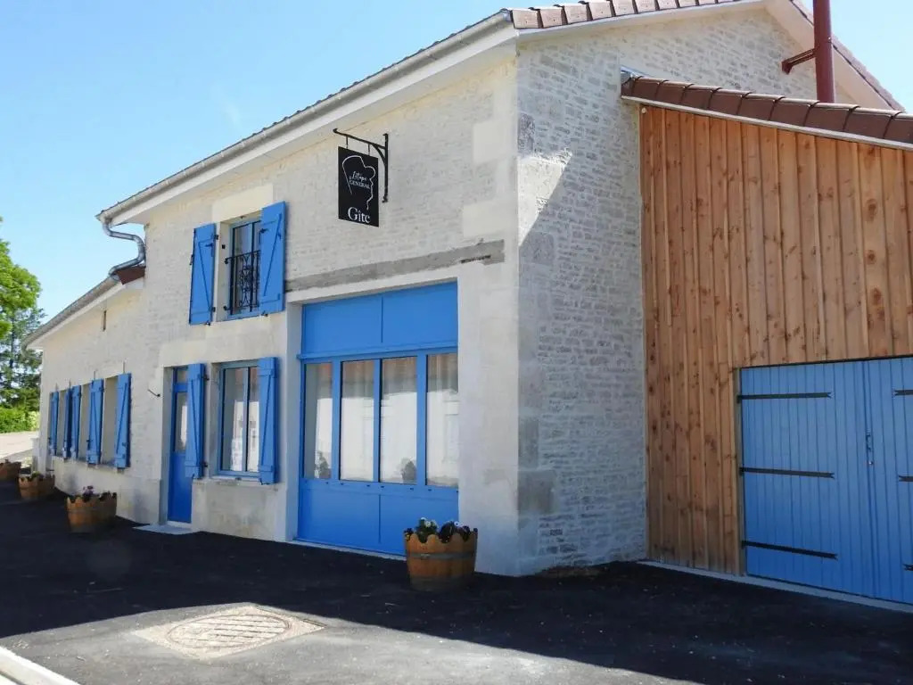 Gîte indépendant avec SPA, jardin, terrain de pétanque, proche vignoble du Champagne à Colombey - FR-1-611-45
