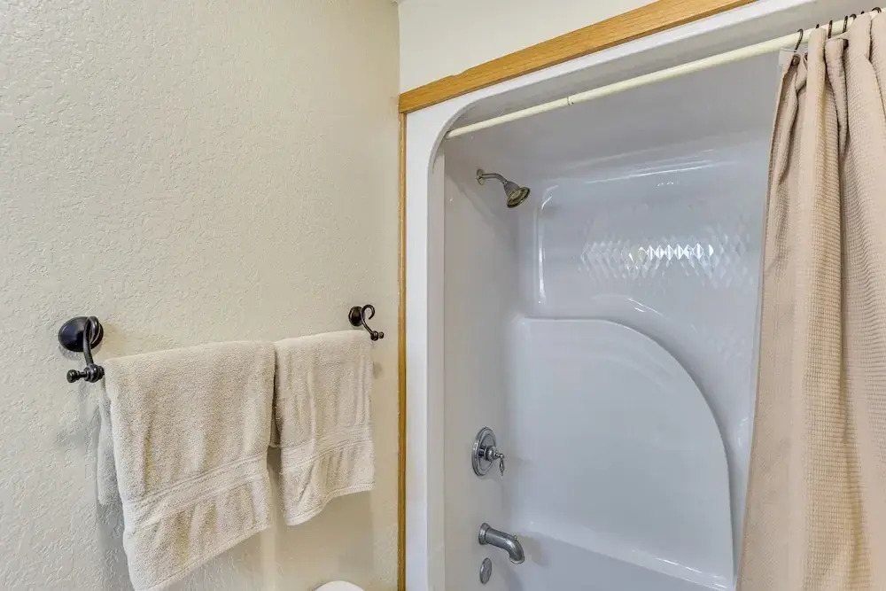 Lead Home in the Mountains w/ Hot Tub + Views!
