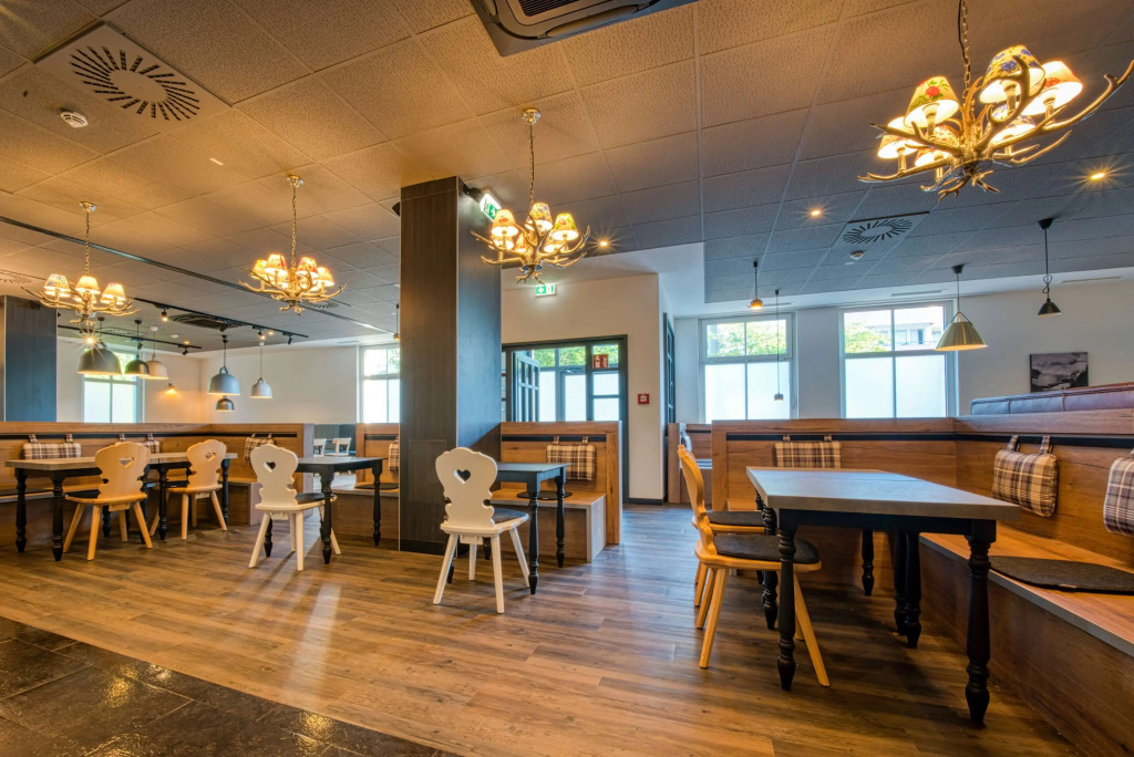 Отель Plaza Inn Salzburg Messe