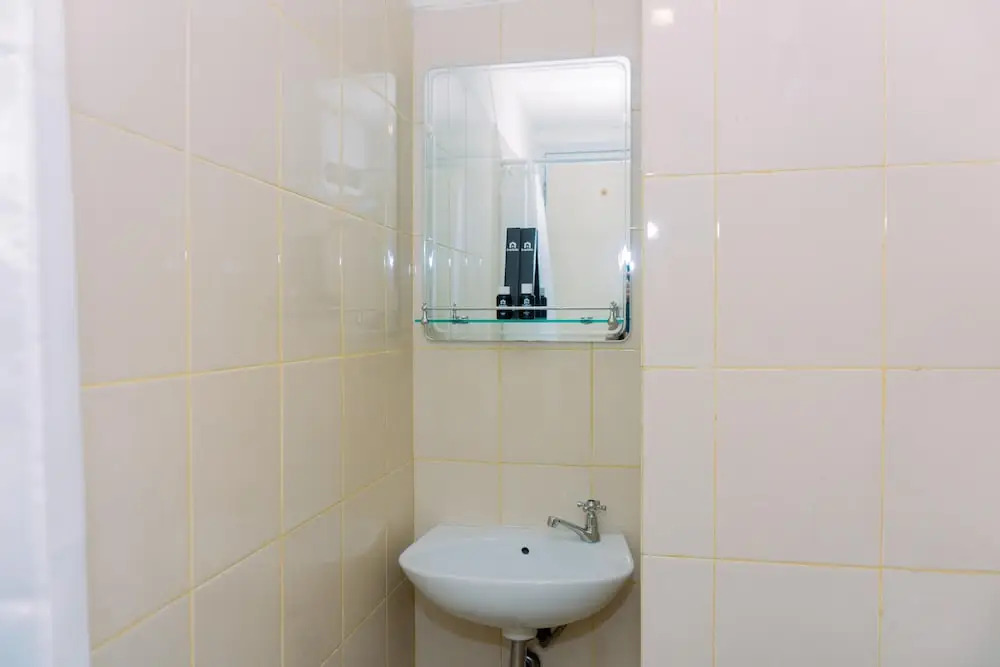 Modern And Tidy 1Br Serpong Greenview Apartment