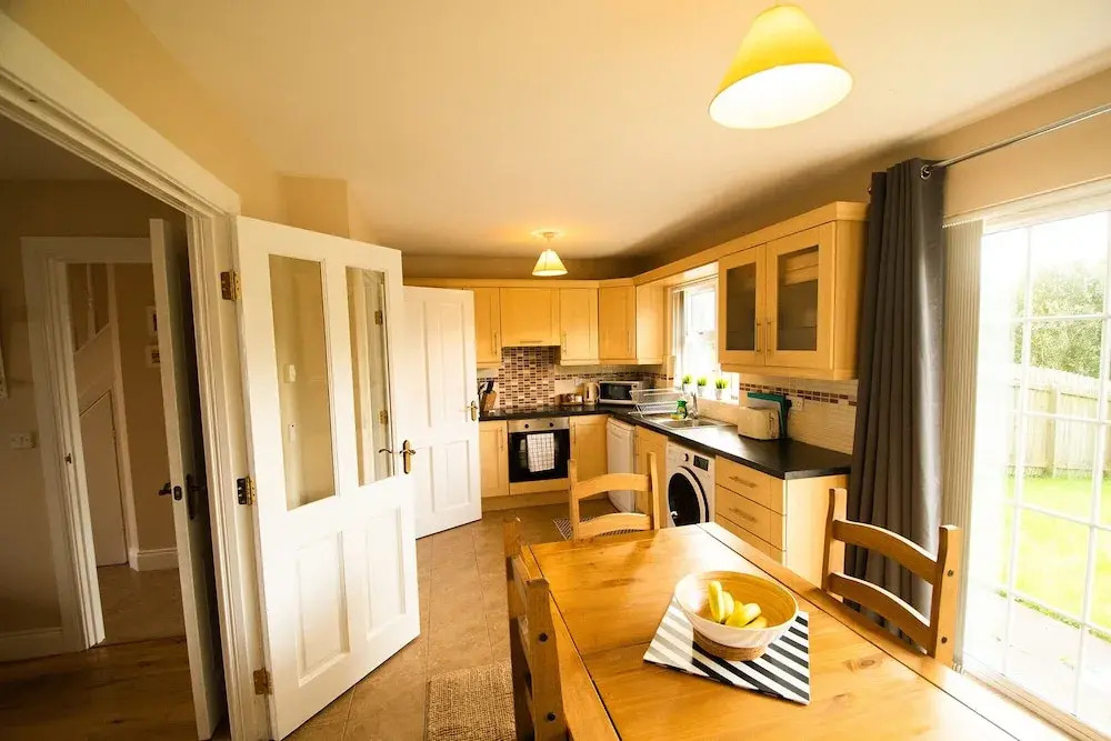Modern Central Three Bedroom House