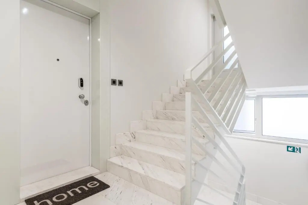 The Majestic Bel Etage Upscale Apartment with Pool