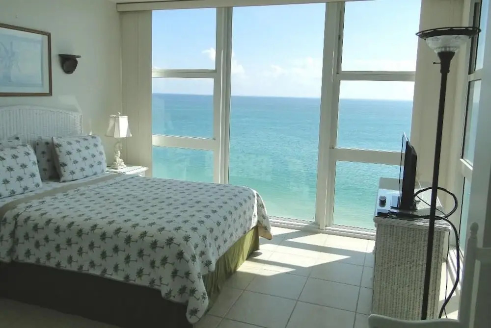 Galt Ocean Gem 2-2 Direct Ocean Views