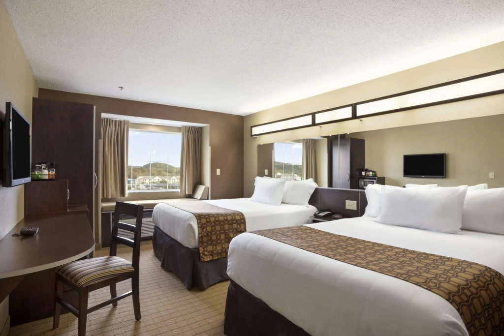 Microtel Inn & Suites by Wyndham Cambridge