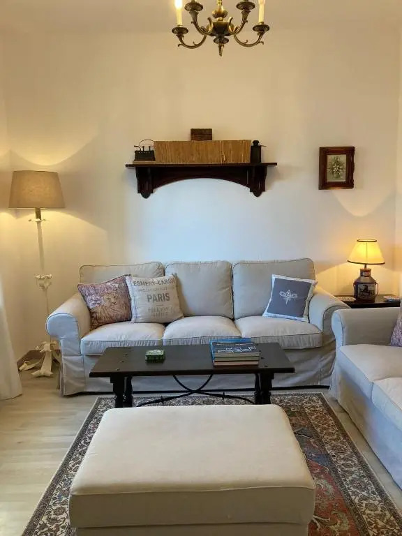 PLENO CENTRO COMILLLAS-3 Hab, 2 Baños