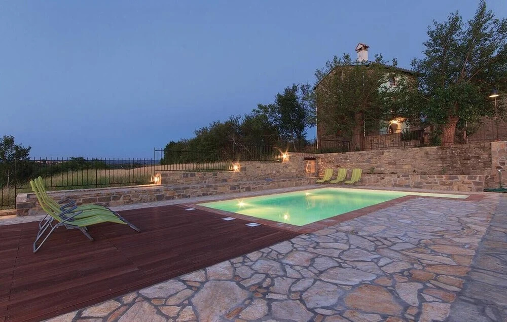 Gorgeous Home In Gracisce