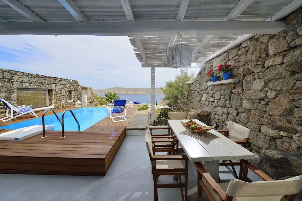 Aiolos Villas