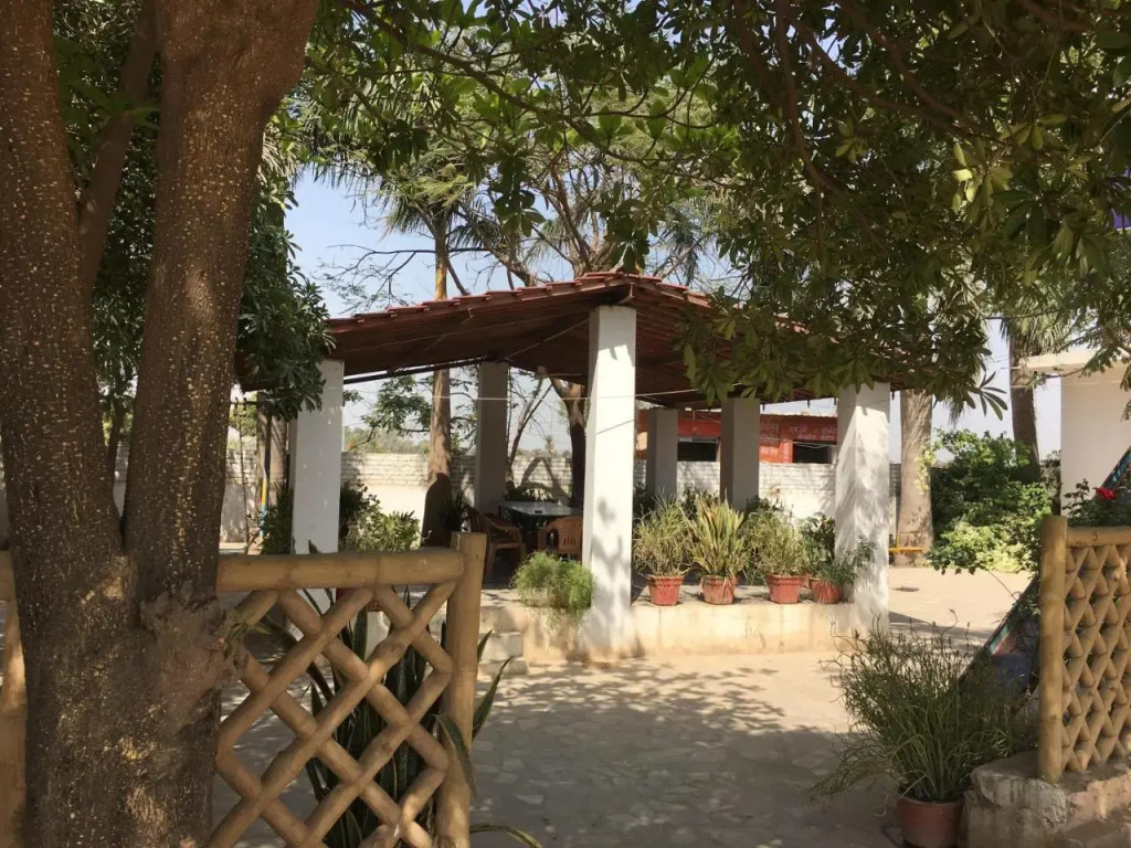 Roop Shree Hotel