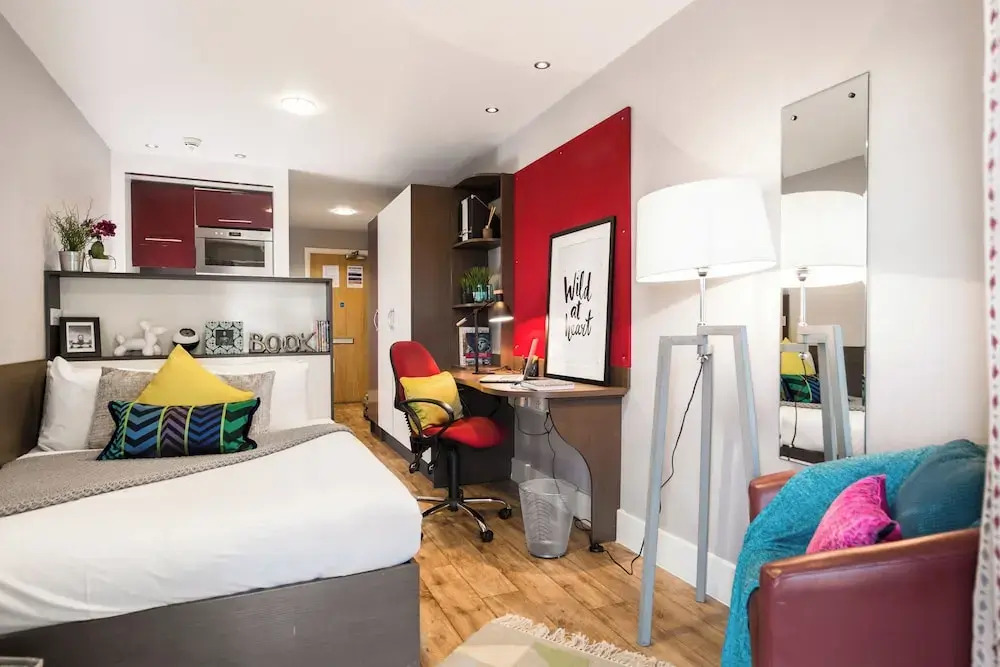 For Students Only - Dashwood Apartments in Central London