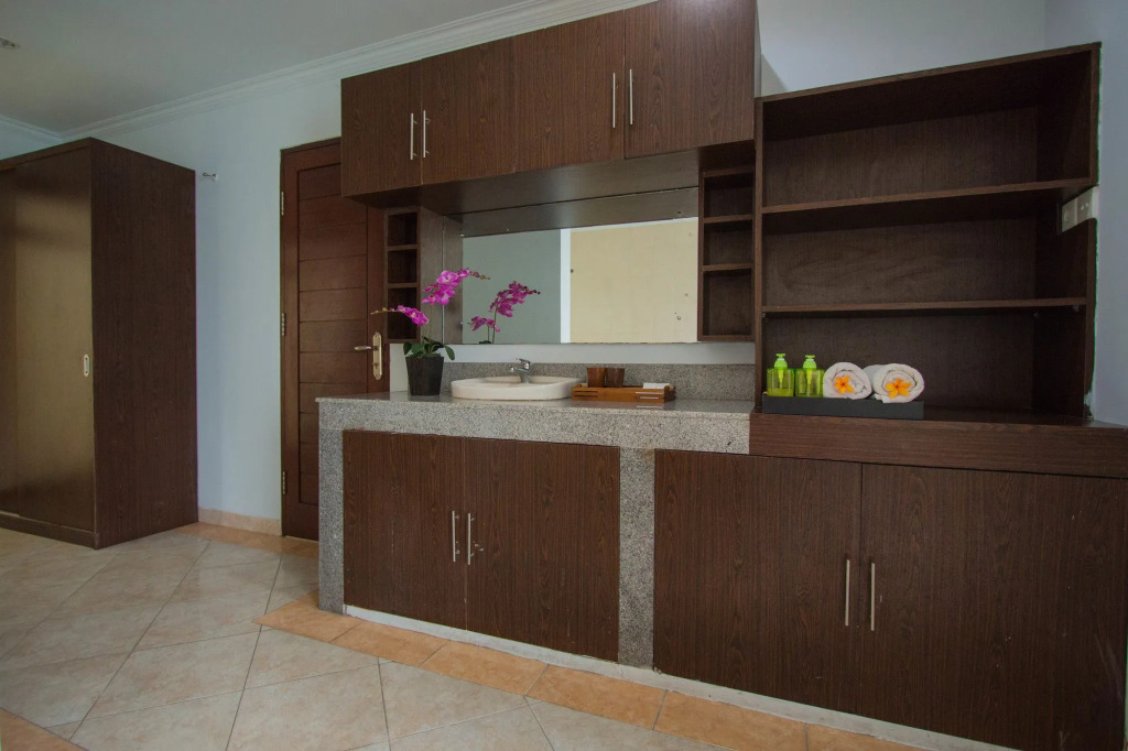Alamanda Canggu Villa by Kanaya Hospitality.