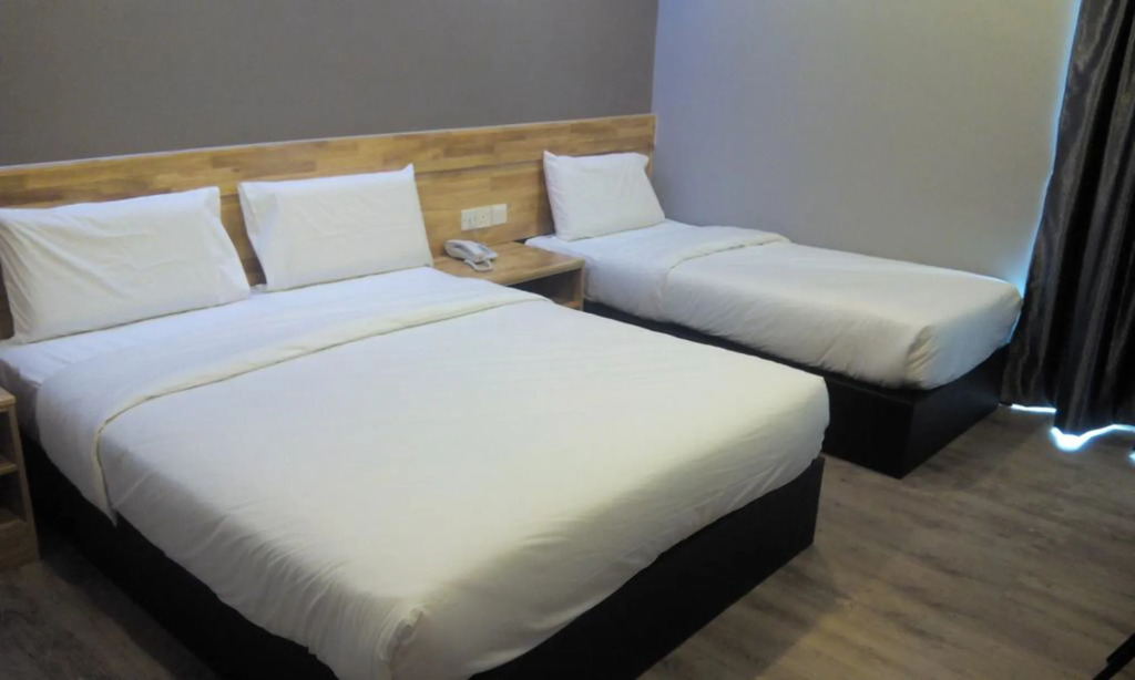 JQ Suria 18 Hotel