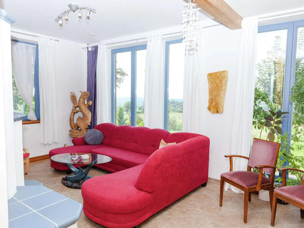 Villa mit Sauna und Garten