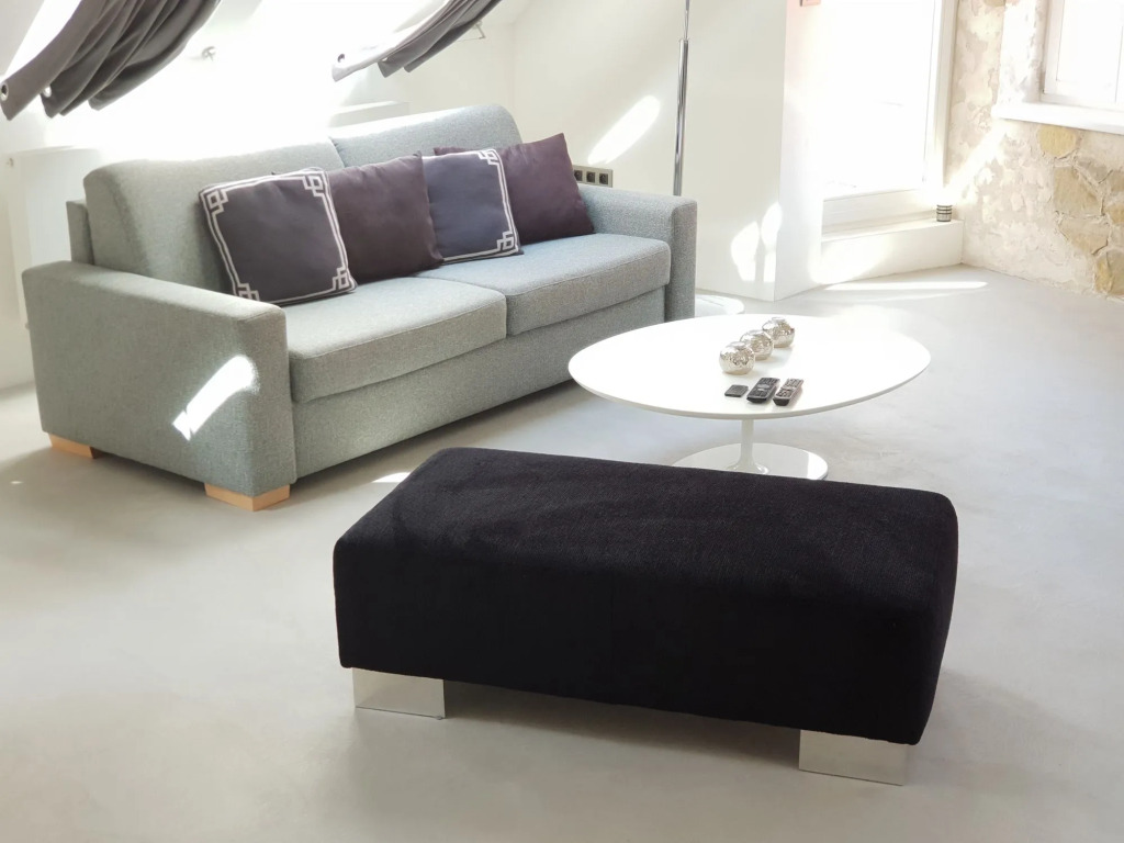 Coco Chanel Boutique Apartment by goodnite cz