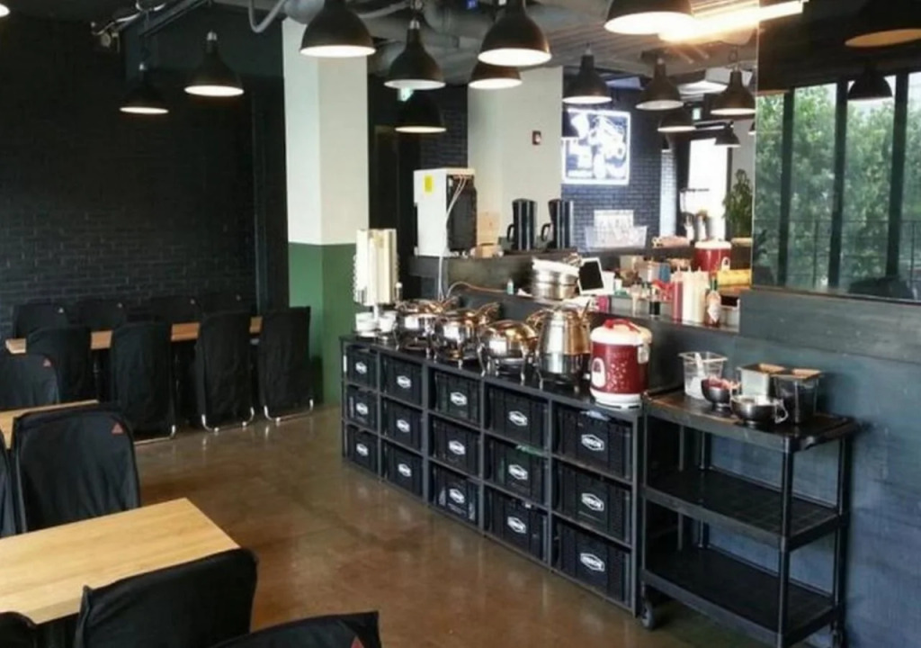 I.T.W. Hotel