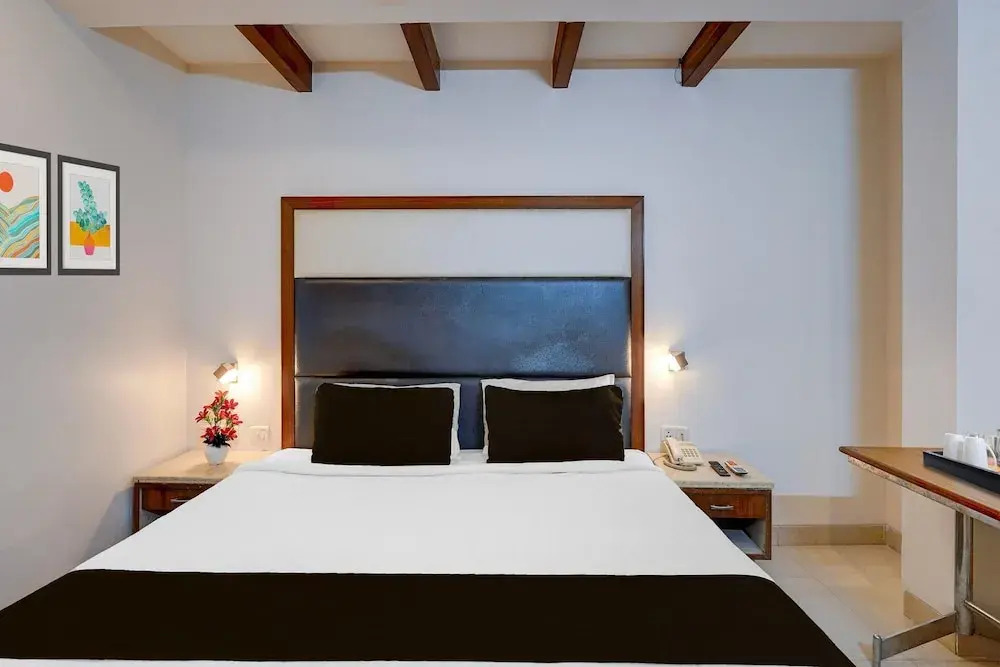 Super Townhouse Arcot Road Near Kauvery hospital
