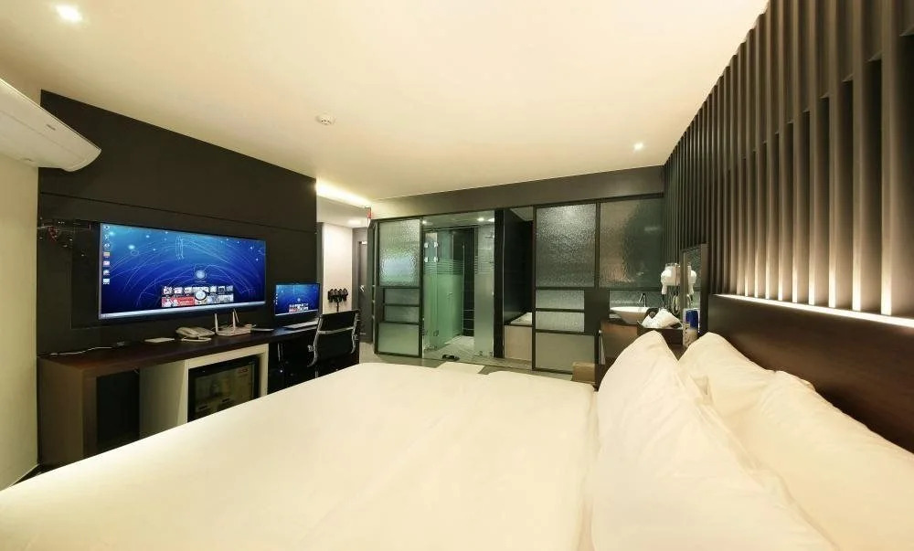 Dream Hotel