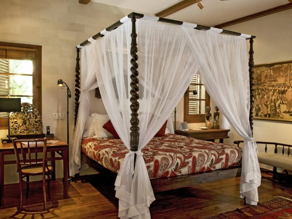 Villa Oost Indies - Luxury Heritage Joglo, Prime Seminyak, Fully Staffed