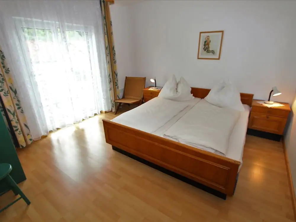 Comfy Apartment With Garden, Balcony, Bbq,table Tennis Table