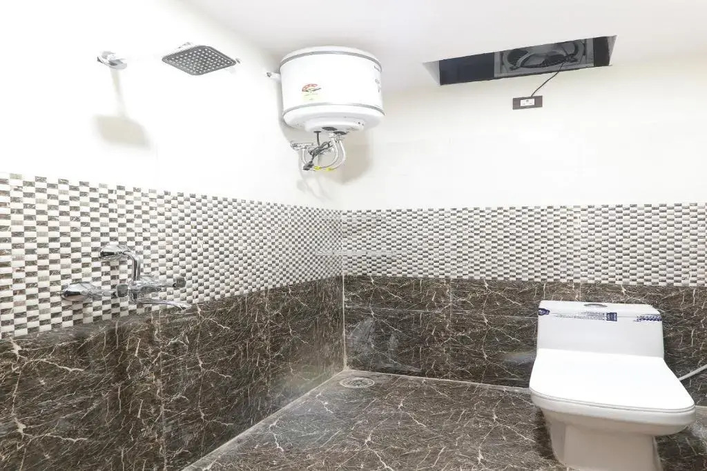 Capital O 85681 Hotel Shree