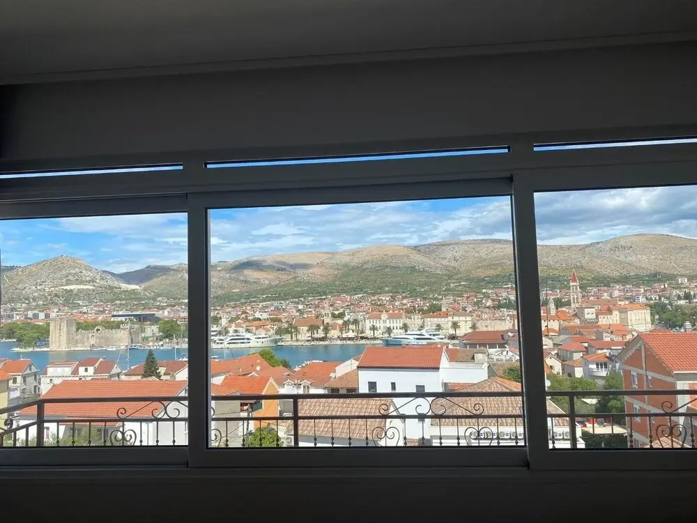 Tomi - With Beautiful View - A1
