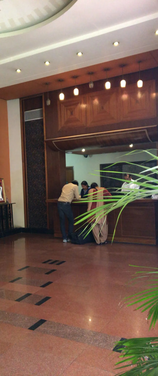 Hotel Paras