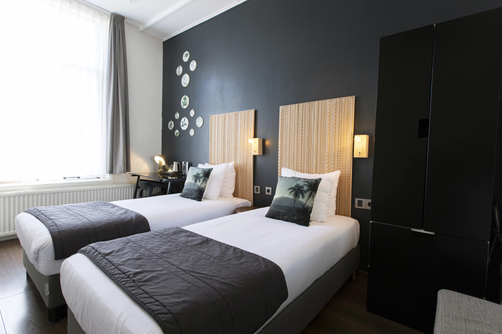 Quentin Canal House Hotel