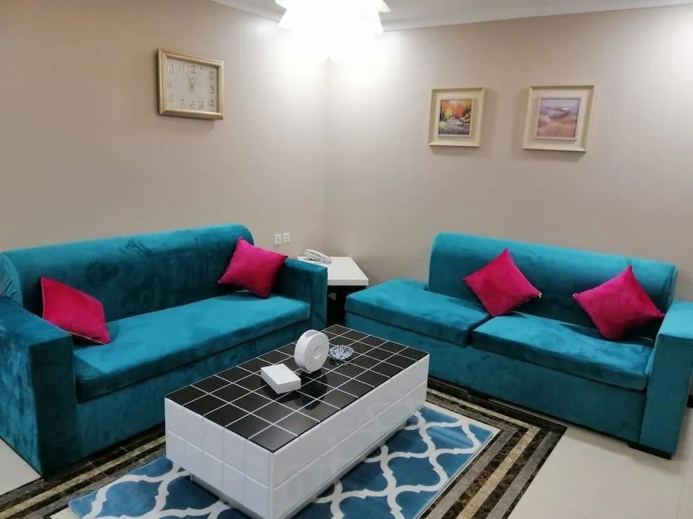 Grand Lily Hotel Suites